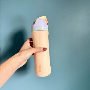 Owala Peach and Lavender Water Bottle